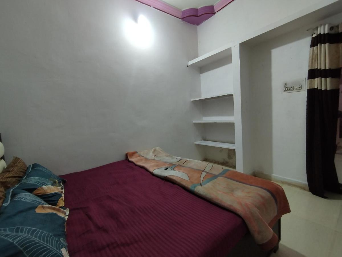 Kalpeshwar Homestay Ujjain Extérieur photo